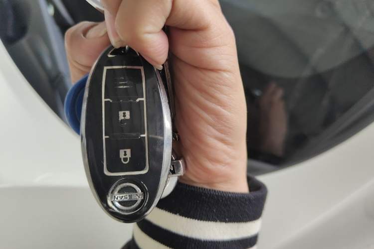 Used Nissan Murano 2017 2.5L XL Two-Wheel Drive Smart Edition Vehicle Key