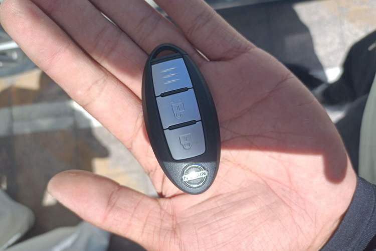 Used Nissan Murano 2017 2.5L XL Two-Wheel Drive Smart Edition Vehicle Key
