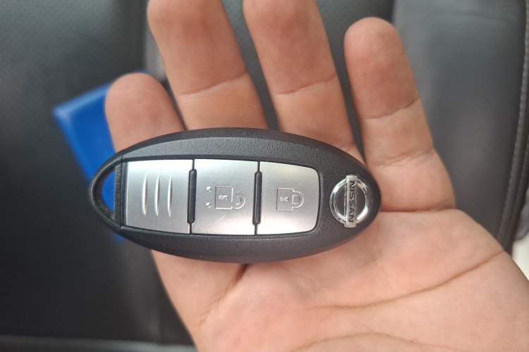 Used Nissan Murano 2017 2.5L XL Two-Wheel Drive Smart Edition Vehicle Key