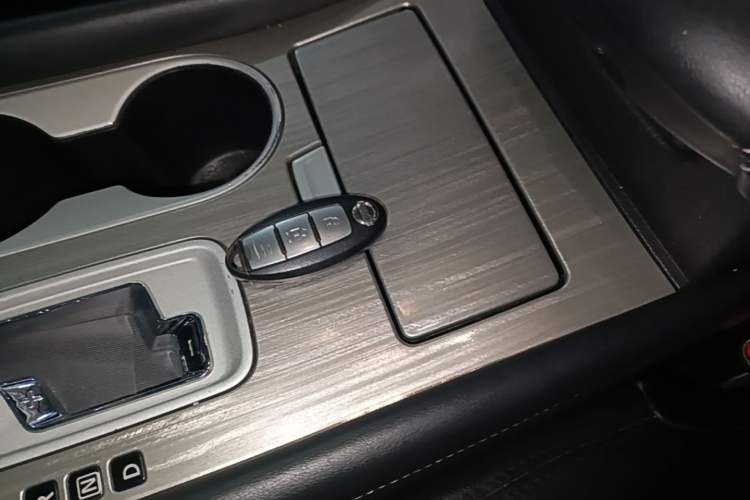 Used Nissan Murano 2017 2.5L XE Two-Wheel Drive Elite Edition Vehicle Key