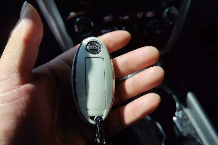Used Nissan Murano 2017 2.5L XL Two-Wheel Drive Smart Edition Vehicle Key