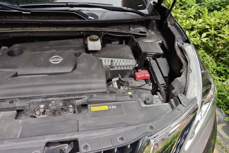 Used Nissan Murano 2017 2.5L XL Two-Wheel Drive Smart Edition Engine Bay Left