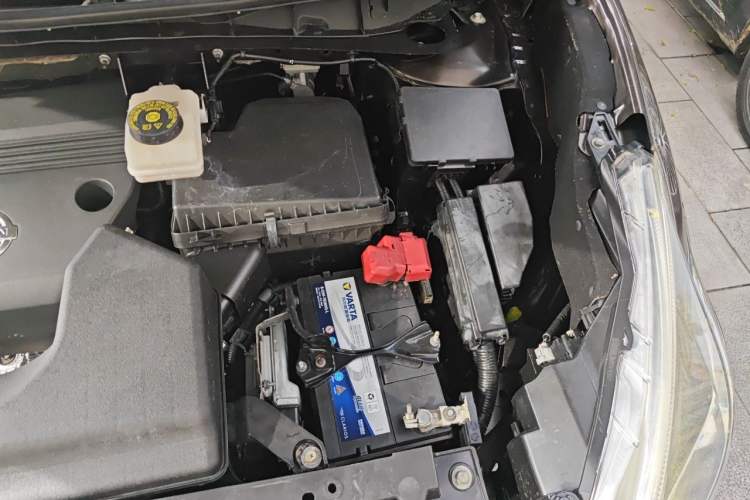 Used Nissan Murano 2017 2.5L XL Two-Wheel Drive Smart Edition Engine Bay Left
