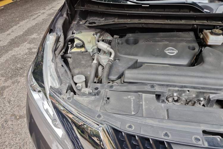 Used Nissan Murano 2017 2.5L XL Two-Wheel Drive Smart Edition Engine Bay Right
