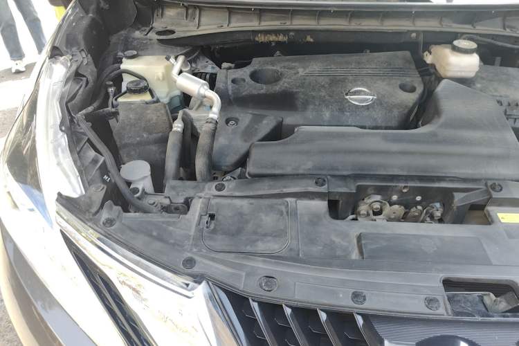 Used Nissan Murano 2017 2.5L XE Two-Wheel Drive Elite Edition Engine Bay Right