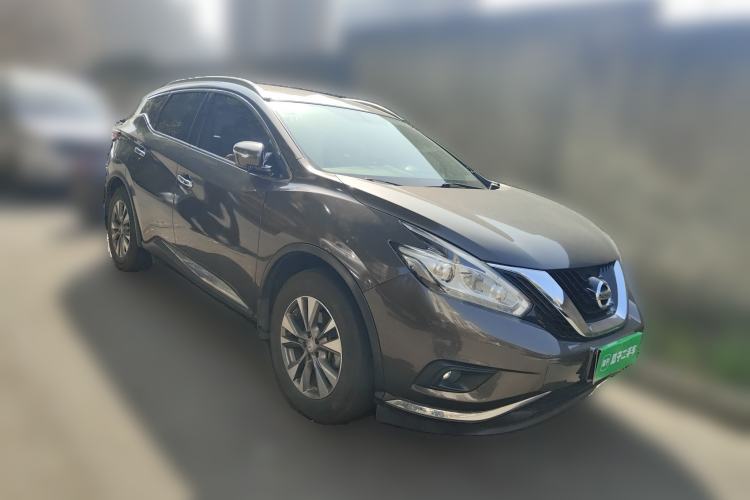 Used Nissan Murano 2017 2.5L XE Two-Wheel Drive Elite Edition Front Right 45 Deg