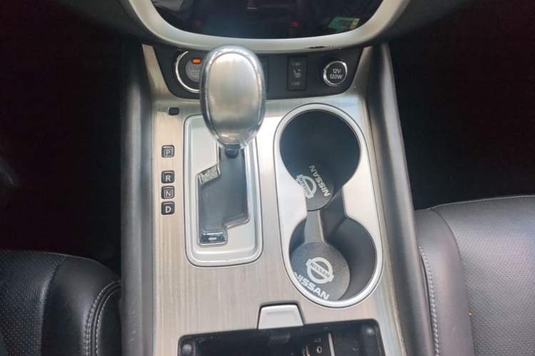 Used Nissan Murano 2017 2.5L XL Two-Wheel Drive Smart Edition Gear Lever