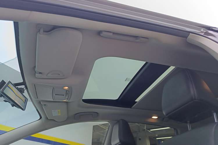 Used Nissan Murano 2017 2.5L XL Two-Wheel Drive Smart Edition Headliner