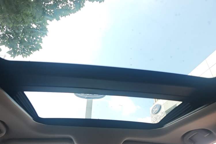 Used Nissan Murano 2017 2.5L XL Two-Wheel Drive Smart Edition Headliner