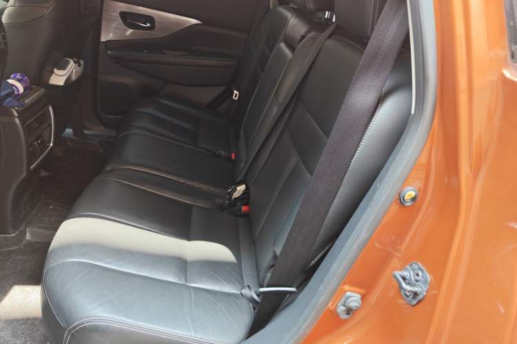Used Nissan Murano 2017 2.5L XL NAVI Plus Two-Wheel Drive Smart Edition Left Rear Seat