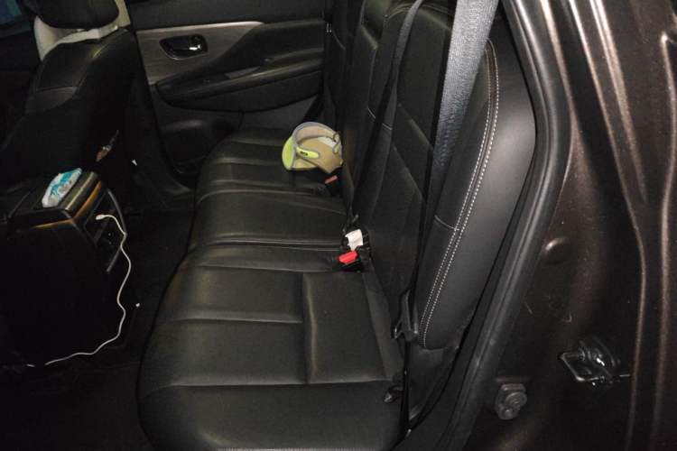 Used Nissan Murano 2017 2.5L XL Two-Wheel Drive Smart Edition Left Rear Seat