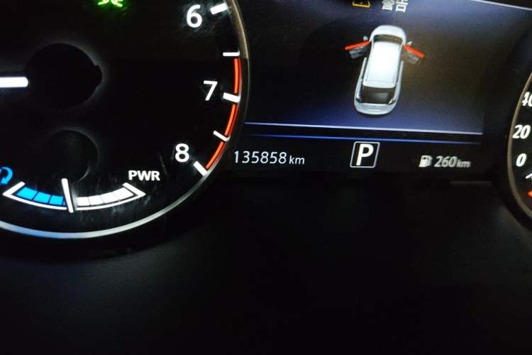 Used Nissan Murano 2017 2.5 S/C HEV XL Four-Wheel Drive Hybrid Prestige Edition Odometer Close Up