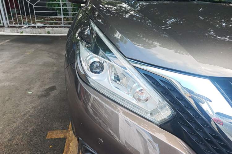 Used Nissan Murano 2017 2.5L XL Two-Wheel Drive Smart Edition Right Front Headlight