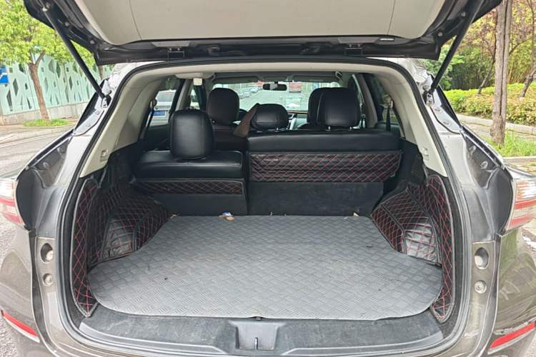 Used Nissan Murano 2017 2.5L XE Two-Wheel Drive Elite Edition Trunk
