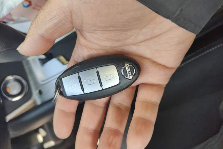 Used Nissan Murano 2017 2.5L XE Two-Wheel Drive Elite Edition Vehicle Key