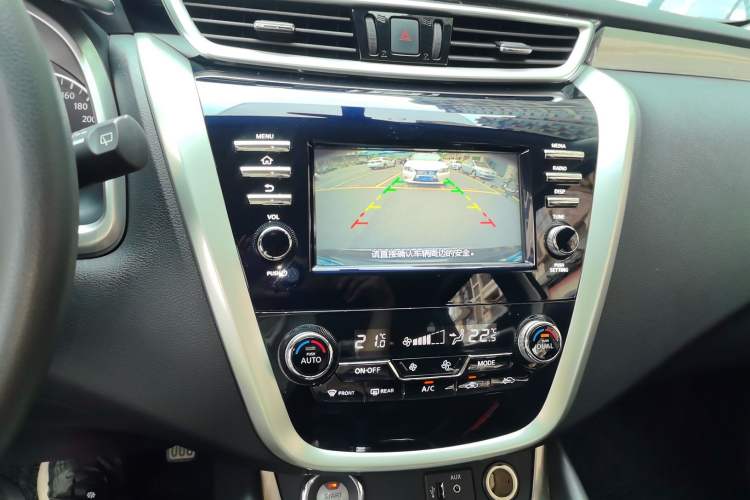 Used Nissan Murano 2019 2.5L XE Two-Wheel Drive Elite Version China VI Standard Audio And AC Panel