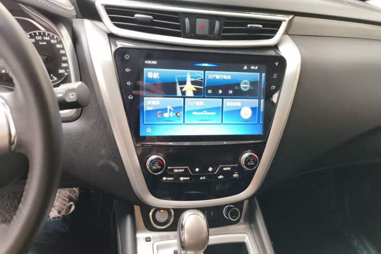 Used Nissan Murano 2019 2.5L XL Two-Wheel Drive Smart Connect Luxury Edition China VI Standard Audio And AC Panel