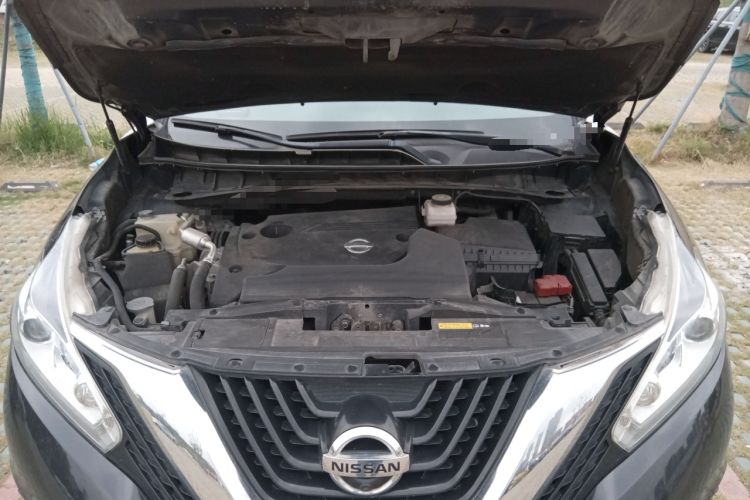 Used Nissan Murano 2019 2.5L XE Two-Wheel Drive Elite Version China VI Standard Engine Bay