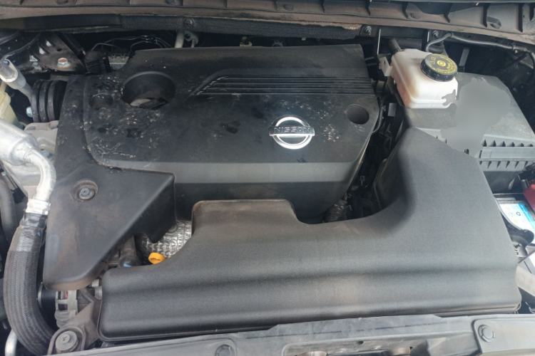 Used Nissan Murano 2019 2.5L XL Two-Wheel Drive Smart Connect Luxury Edition China VI Standard Engine Bay