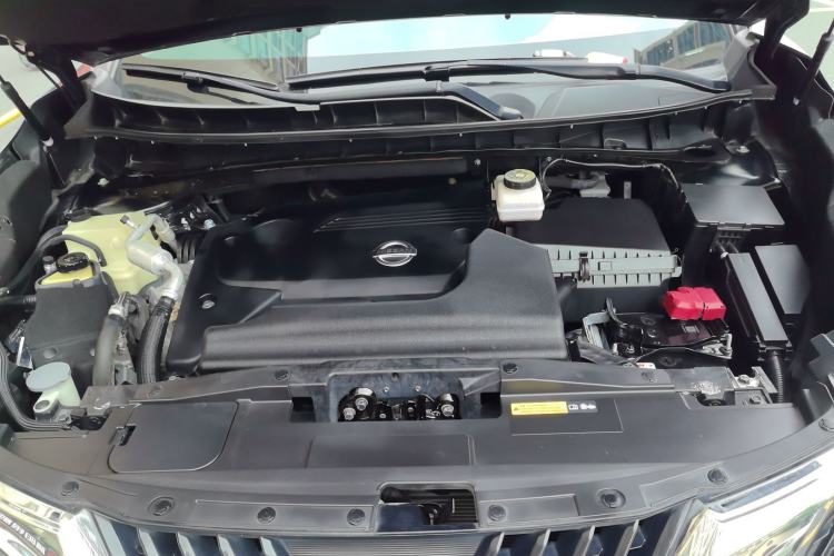 Used Nissan Murano 2019 2.5L XE Two-Wheel Drive Elite Version China VI Standard Engine Bay