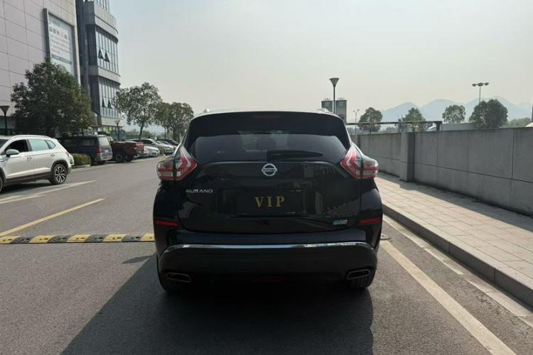 Used Nissan Murano 2019 2.5L XL Two-Wheel Drive Smart Connect Luxury Edition China VI Standard Exterior 4