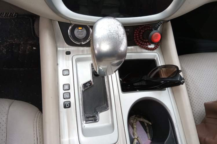 Used Nissan Murano 2019 2.5L XE Two-Wheel Drive Elite Version China VI Standard Gear Lever