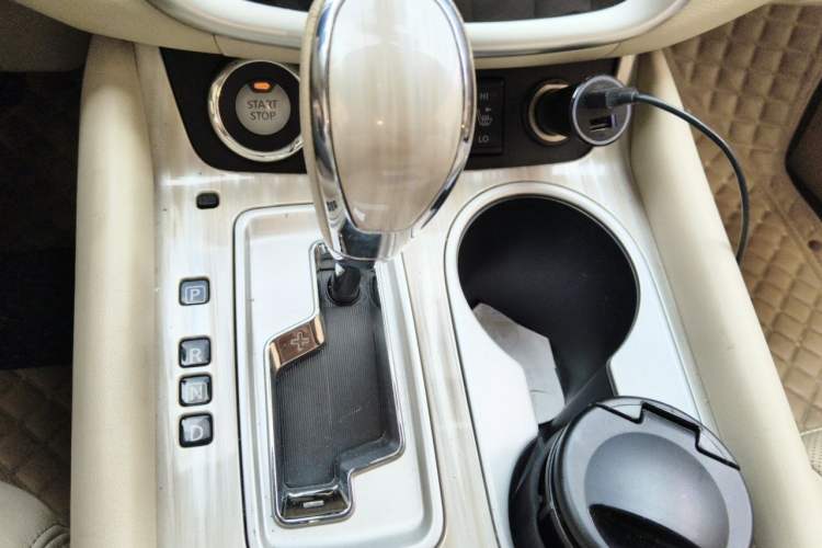 Used Nissan Murano 2019 2.5 S/C HEV XV Four-Wheel Drive Hybrid SmartConnect Flagship Version China V Standard Gear Lever