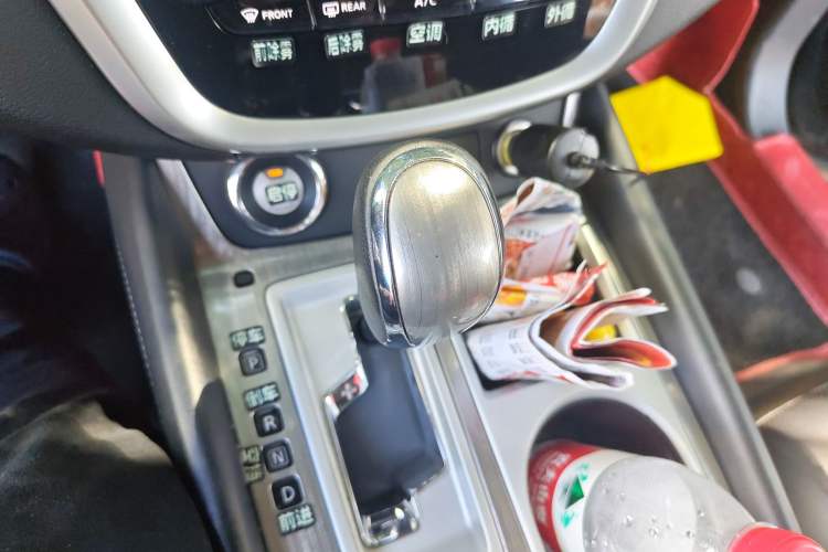 Used Nissan Murano 2019 2.5L XL Two-Wheel Drive Smart Connect Luxury Edition China VI Standard Gear Lever