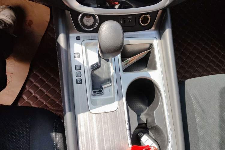 Used Nissan Murano 2019 2.5L XE Two-Wheel Drive Elite Version China VI Standard Gear Lever