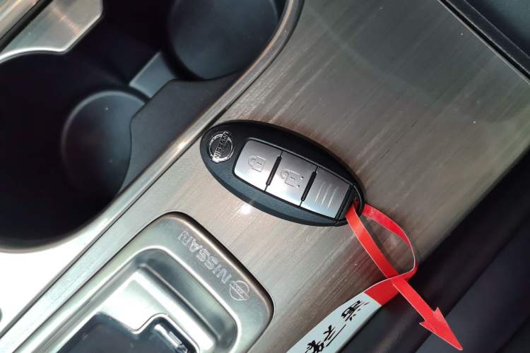 Used Nissan Murano 2019 2.5L XE Two-Wheel Drive Elite Version China VI Standard Interior 1