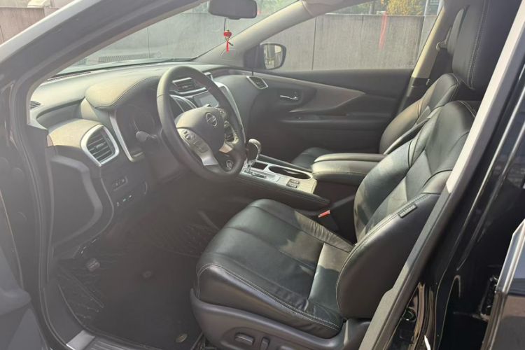 Used Nissan Murano 2019 2.5L XL Two-Wheel Drive Smart Connect Luxury Edition China VI Standard Interior 2