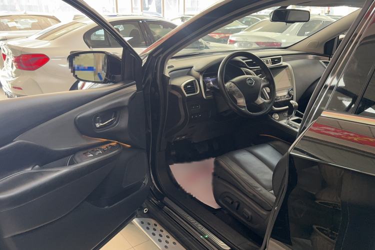 Used Nissan Murano 2019 2.5L XL Two-Wheel Drive Smart Connect Luxury Edition China VI Standard Interior 2