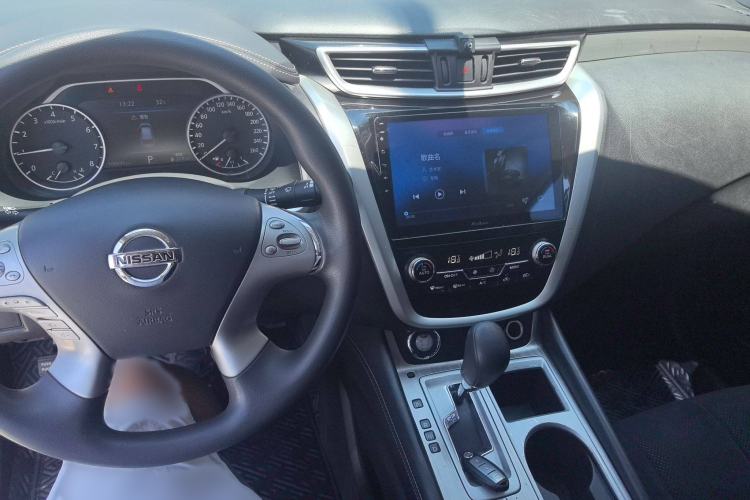 Used Nissan Murano 2019 2.5L XE Two-Wheel Drive Elite Version China VI Standard Interior 3