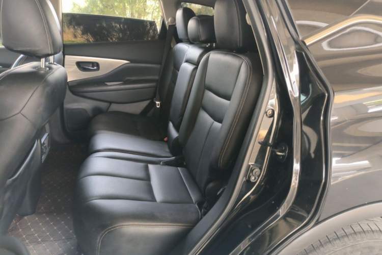 Used Nissan Murano 2019 2.5L XE Two-Wheel Drive Elite Version China VI Standard Interior 4
