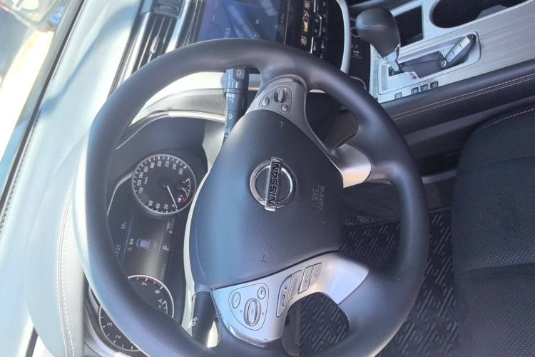 Used Nissan Murano 2019 2.5L XE Two-Wheel Drive Elite Version China VI Standard Interior 6