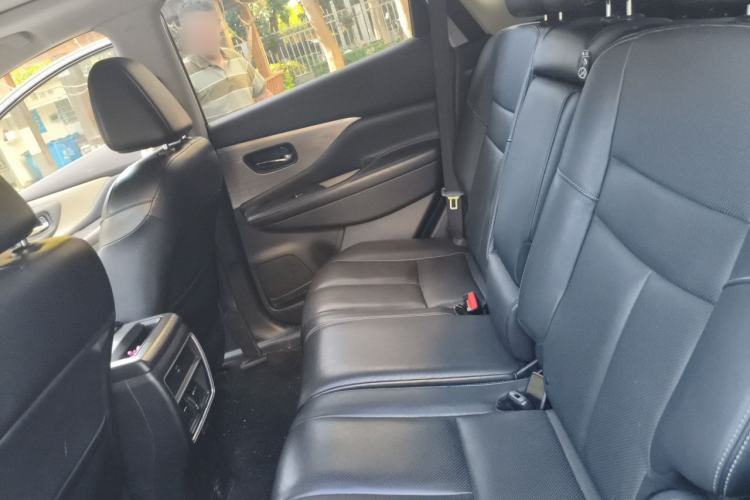 Used Nissan Murano 2019 2.5L XL Two-Wheel Drive Smart Connect Luxury Edition China VI Standard Left Rear Seat