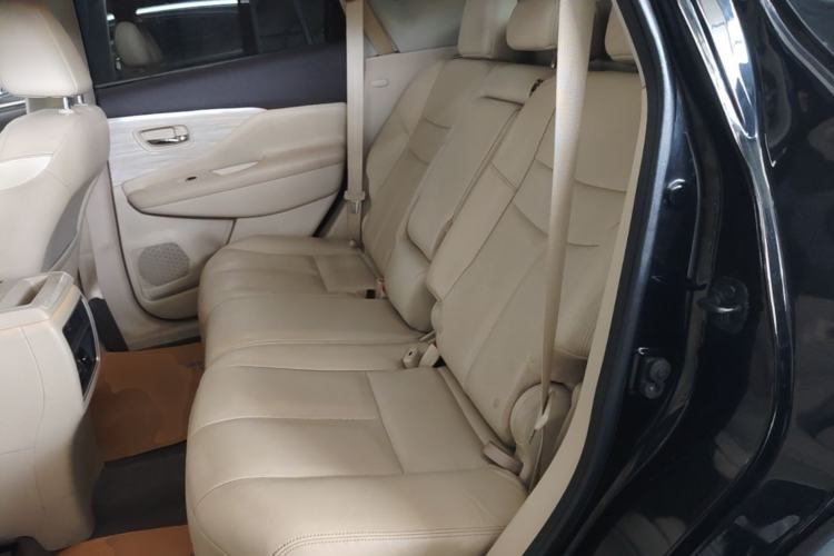 Used Nissan Murano 2019 2.5L XL Two-Wheel Drive Smart Connect Luxury Edition China VI Standard Left Rear Seat