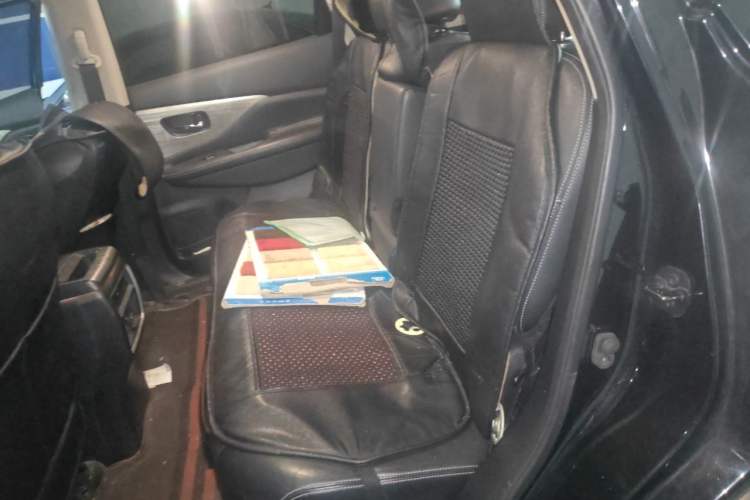 Used Nissan Murano 2019 2.5L XL Two-Wheel Drive Smart Connect Luxury Edition China VI Standard Left Rear Seat