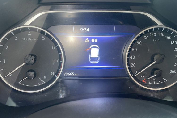 Used Nissan Murano 2019 2.5L XL Two-Wheel Drive Smart Connect Luxury Edition China VI Standard Odometer Close Up