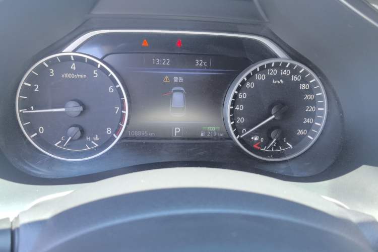 Used Nissan Murano 2019 2.5L XE Two-Wheel Drive Elite Version China VI Standard Odometer Close Up