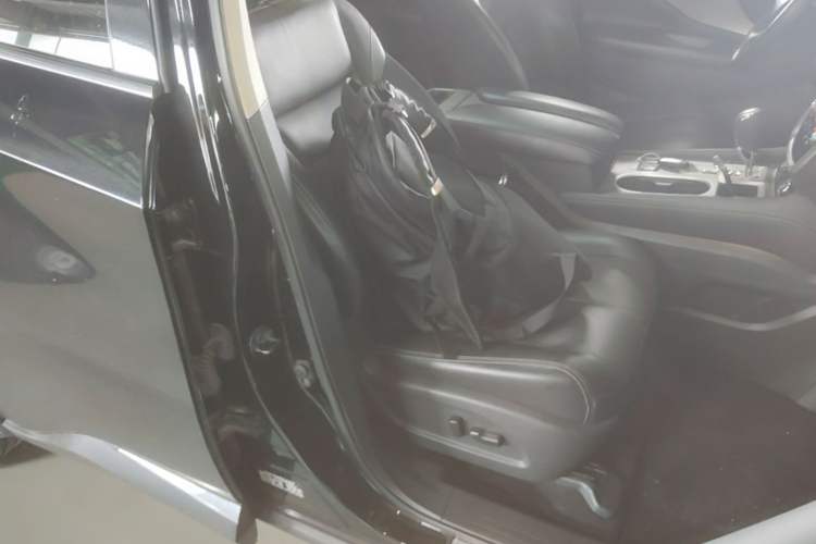 Used Nissan Murano 2019 2.5L XL Two-Wheel Drive Smart Connect Luxury Edition China VI Standard Right Front Seat