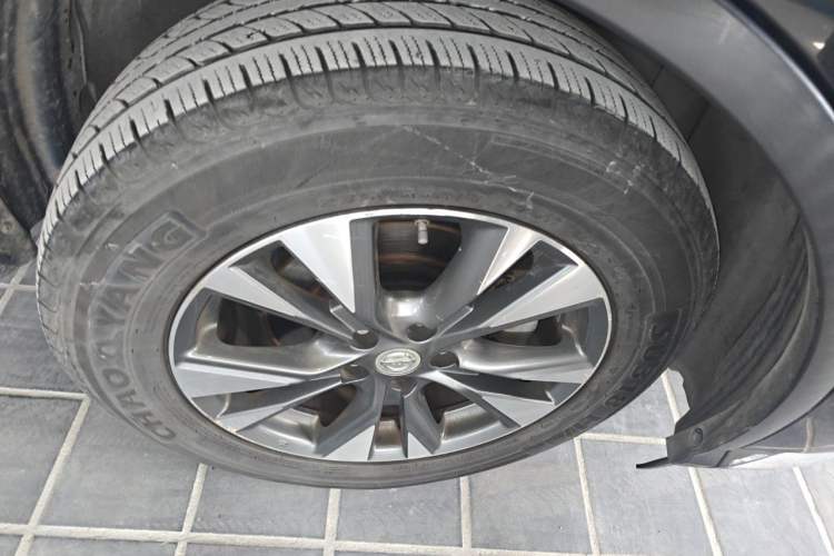 Used Nissan Murano 2019 2.5L XE Two-Wheel Drive Elite Version China VI Standard Right Front Wheel Hub