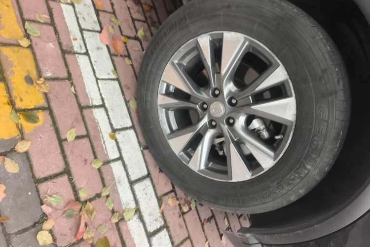 Used Nissan Murano 2019 2.5L XL Two-Wheel Drive Smart Connect Luxury Edition China VI Standard Right Front Wheel Hub