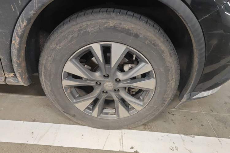 Used Nissan Murano 2019 2.5L XL Two-Wheel Drive Smart Connect Luxury Edition China VI Standard Right Front Wheel Hub
