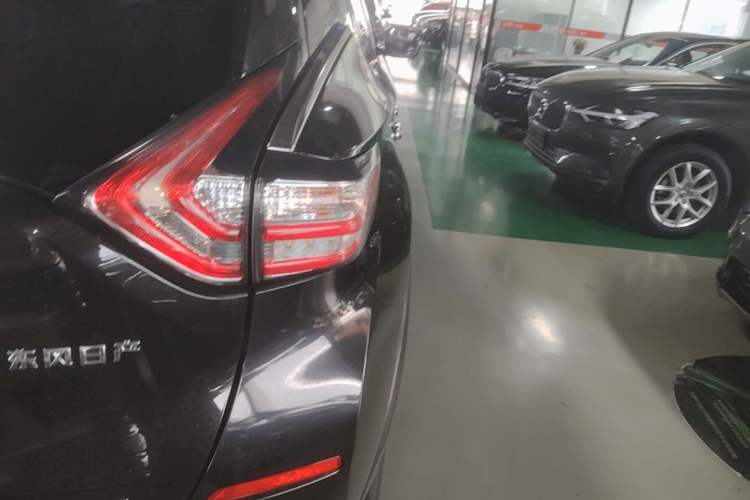 Used Nissan Murano 2019 2.5L XL Two-Wheel Drive Smart Connect Luxury Edition China VI Standard Right Rear Taillight