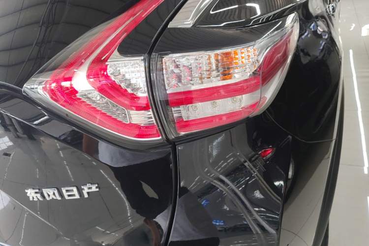 Used Nissan Murano 2019 2.5L XL Two-Wheel Drive Smart Connect Luxury Edition China VI Standard Right Rear Taillight