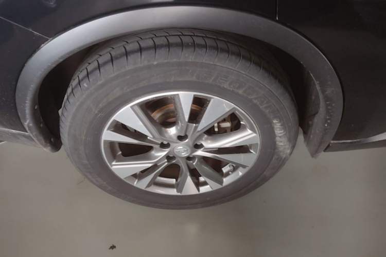Used Nissan Murano 2019 2.5L XL Two-Wheel Drive Smart Connect Luxury Edition China VI Standard Right Rear Wheel Hub