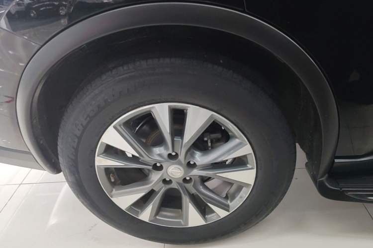 Used Nissan Murano 2019 2.5L XL Two-Wheel Drive Smart Connect Luxury Edition China VI Standard Right Rear Wheel Hub