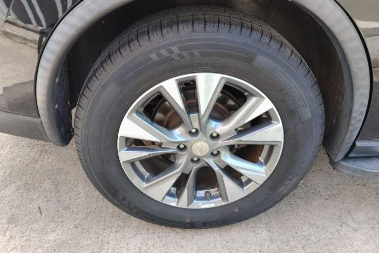 Used Nissan Murano 2019 2.5L XE Two-Wheel Drive Elite Version China VI Standard Right Rear Wheel Hub