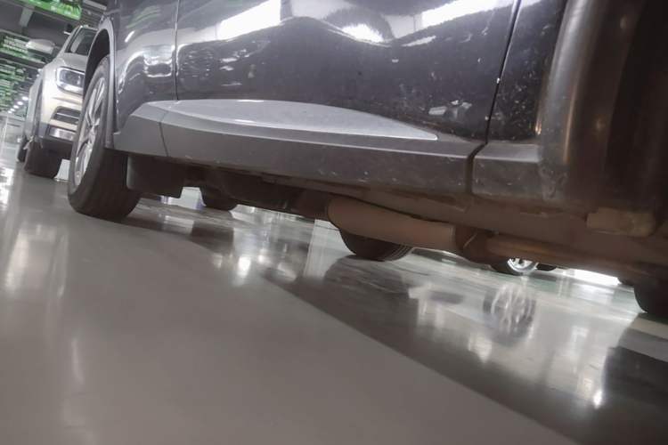 Used Nissan Murano 2019 2.5L XL Two-Wheel Drive Smart Connect Luxury Edition China VI Standard Right Side Sill